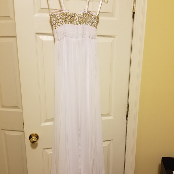 Night Moves Long Formal Dress - Picture 6 of 7